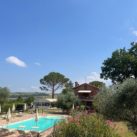 Agriturismo Villa Beatrice Mondavio Buitenkant foto